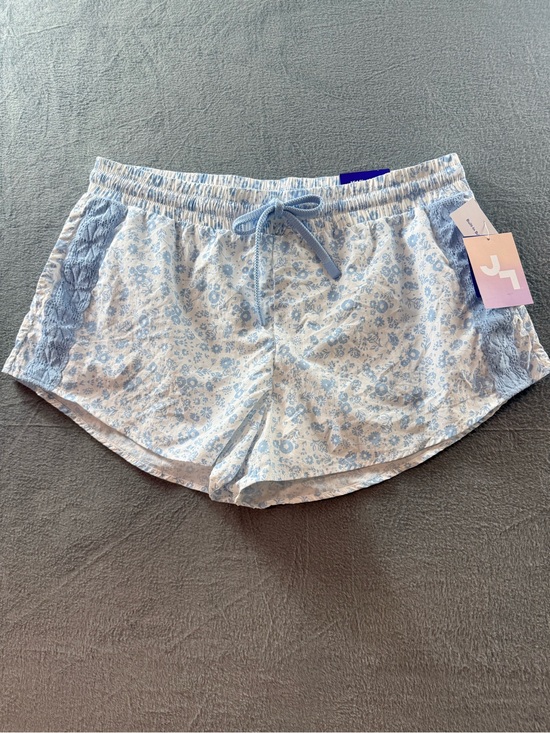 JoyLab Pants - JoyLab - Light Blue Floral on White Athletic Shorts with Blue Lace Trim